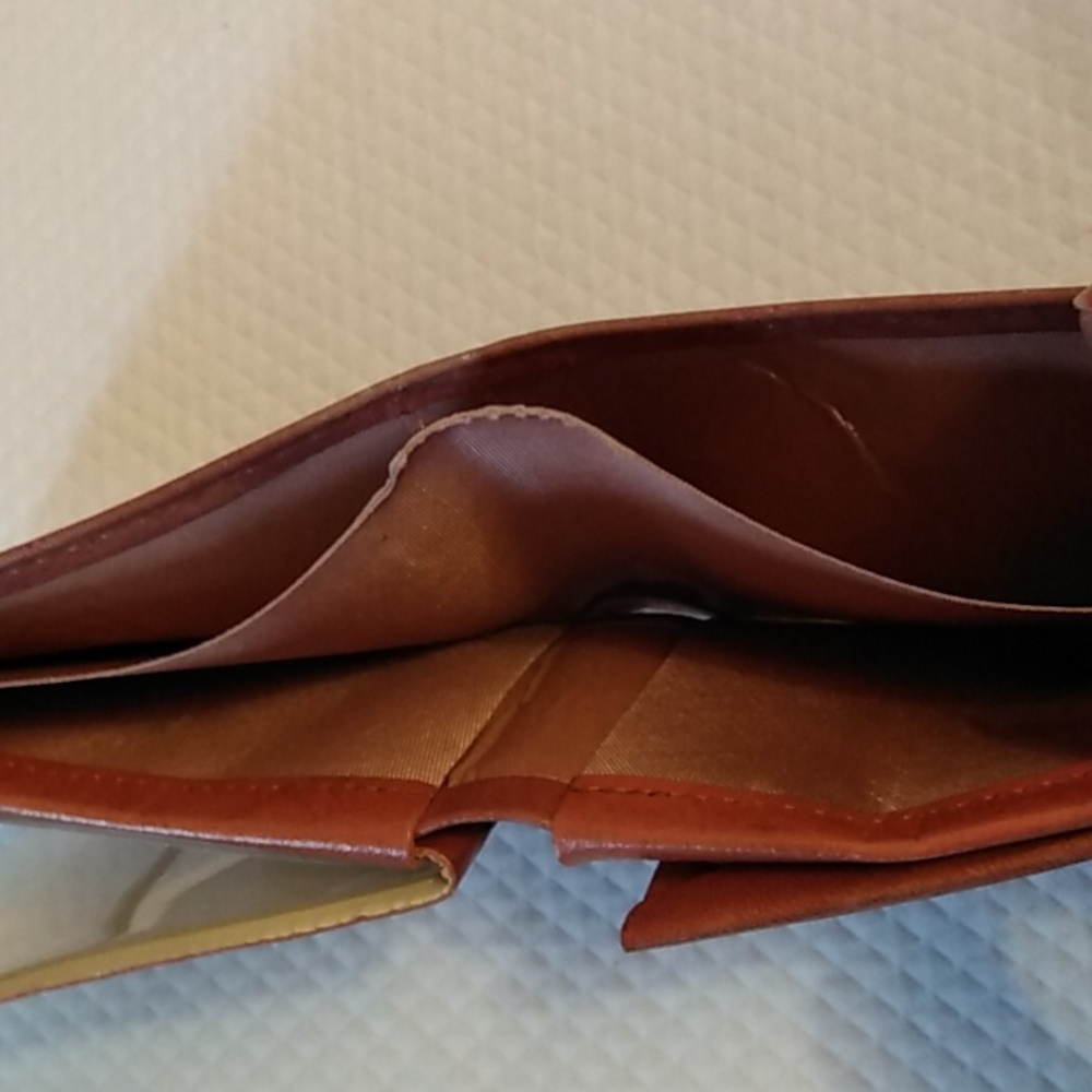 Rolfs Wallet - Picture 5 of 8